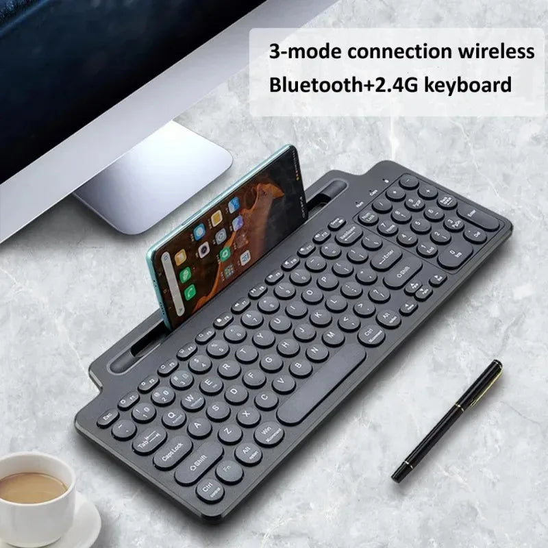 لوحة مفاتيح لاسلكية 2.4G وبلوتوث – مع لوحة لمس (Touchpad) وفتحة بطاقات | متوافقة مع اللابتوب، التابلت، والأجهزة الذكية