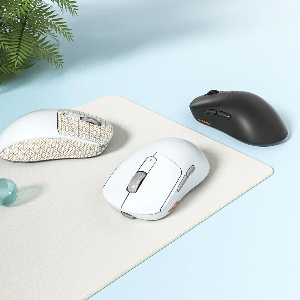 ماوس ألعاب Kysona M600 لاسلكي – خفيف 55g، حساس PAW3395 بدقة 26000DPI، 6 أزرار، مثالي للكمبيوتر واللابتوب