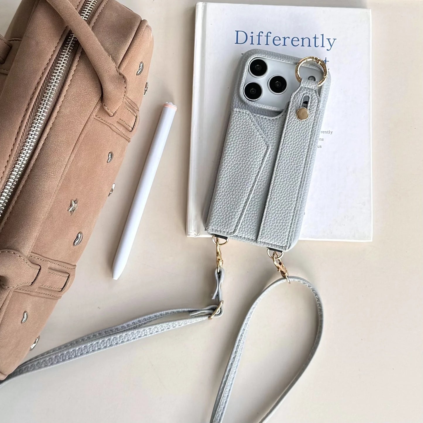 كفر آيفون جلد مع محفظة وحلقة + حزام كروس بودي ومعصم – حامل بطاقات وحماية متكاملة