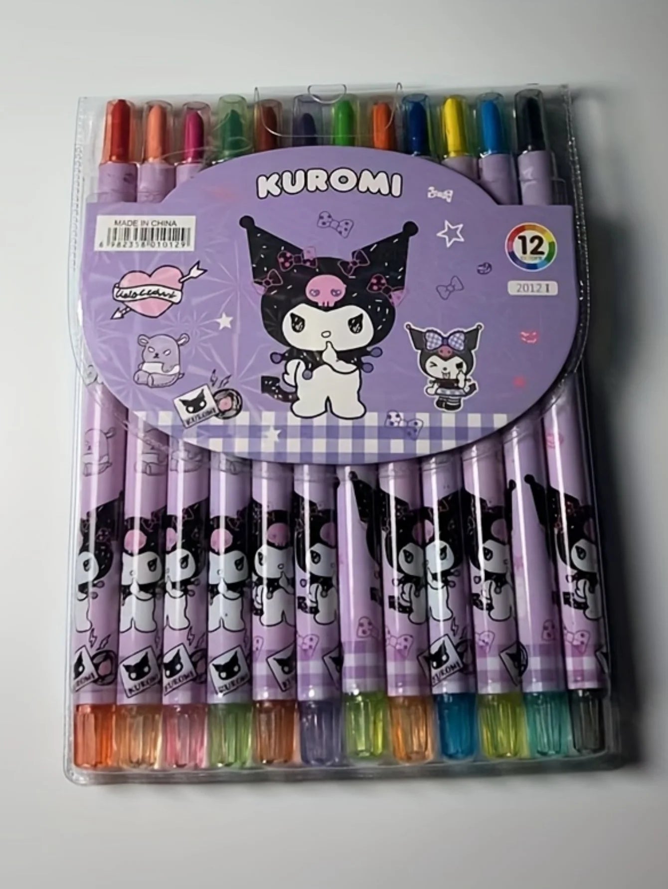 مجموعة ألوان شمع دوّارة كرتونية – هيلو كيتي، سينامورول، ميلودي، كورومي – 12 لون للرسم والتلوين