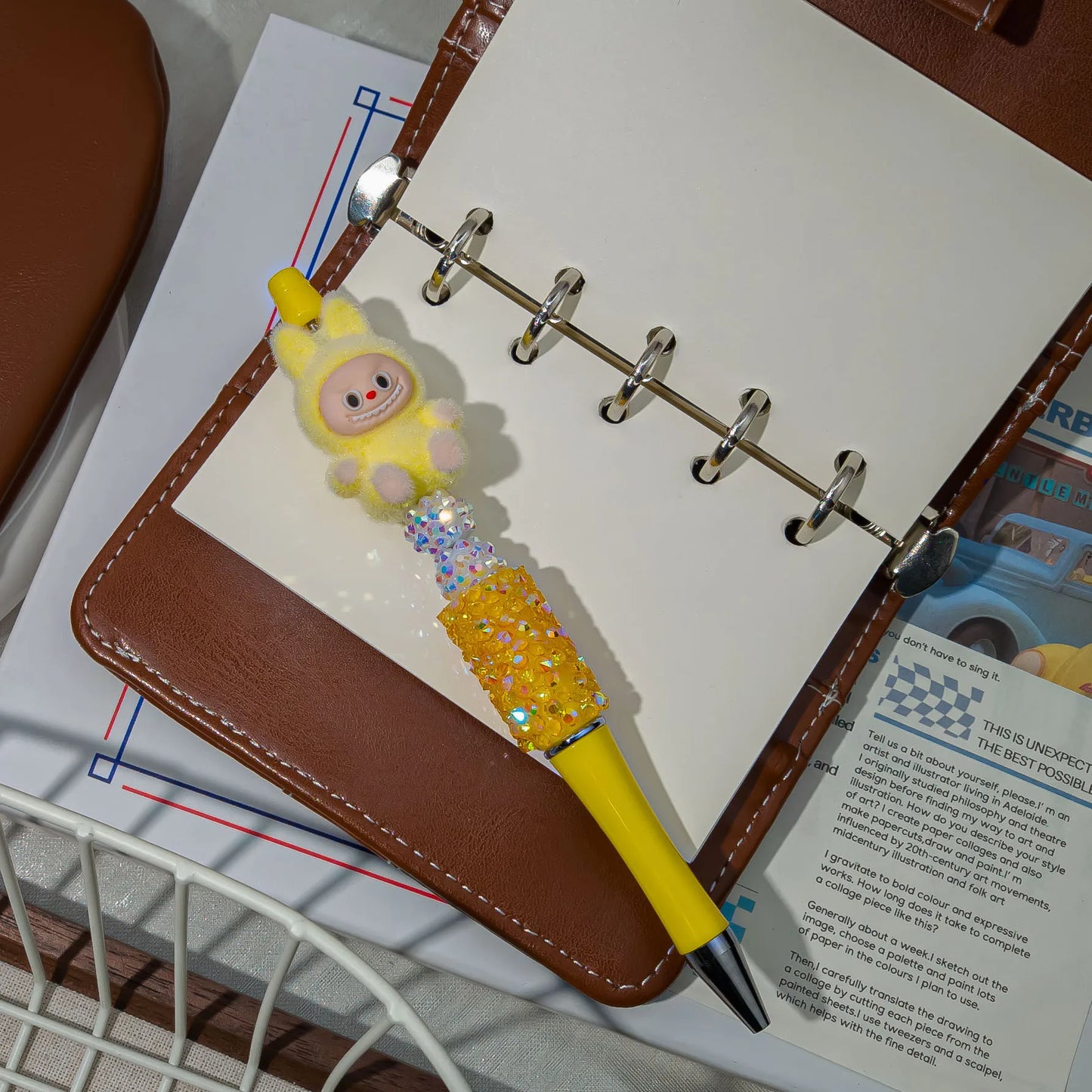 قلم لابوبو بفرو فخم وتصميم كرتوني مجسم مع سلسلة مفاتيح – للكتابة والهدايا