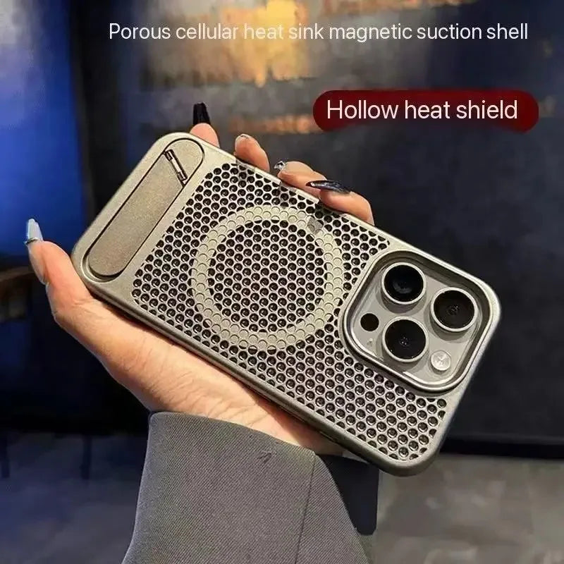 كفر آيفون معدني فائق النحافة مع حامل مخفي قابل للطي – تبديد حرارة وحماية ضد الصدمات