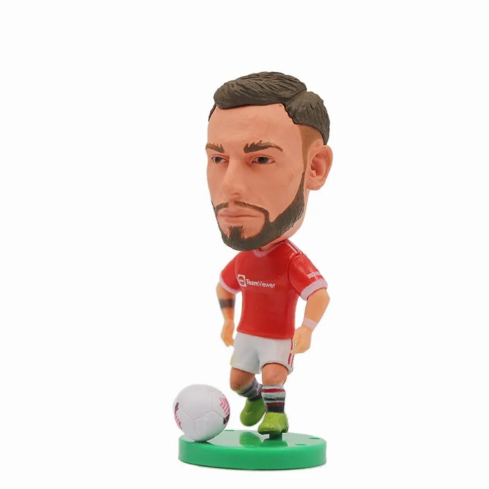 مجسم نجم كرة القدم بالزي الأحمر | ارتفاع 6.5 سم