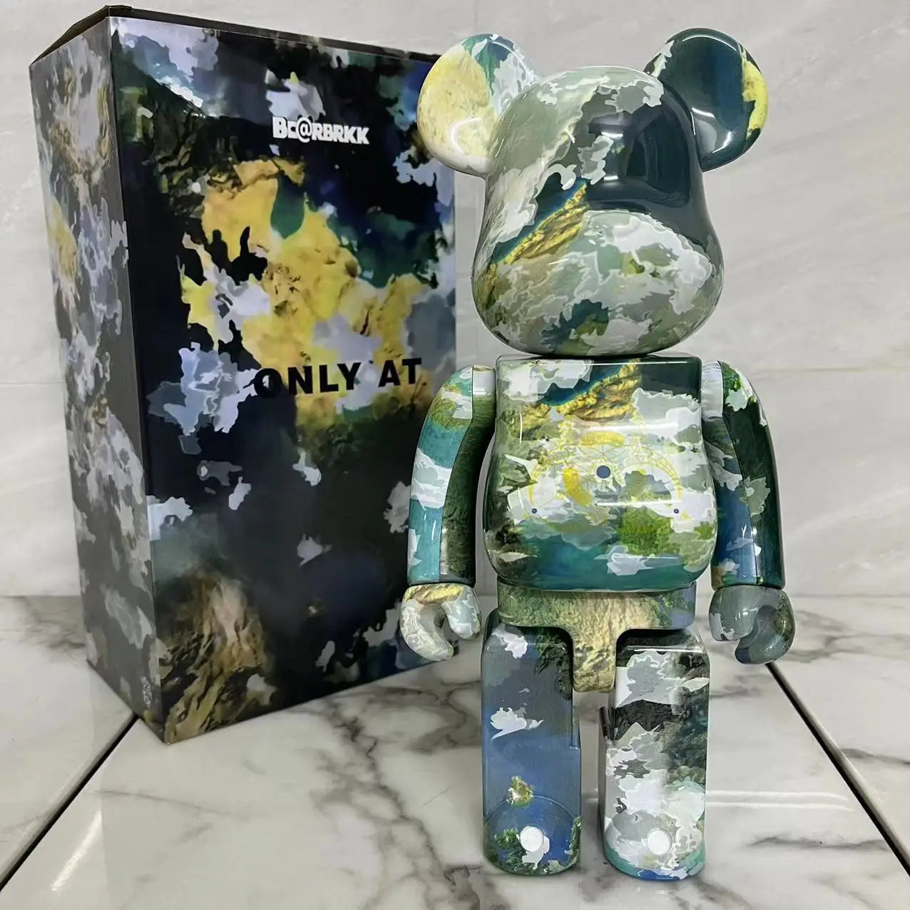 تمثال Bearbrick بحجم 400% (28 سم) – قطعة ديكور فاخرة للمنزل والمكتب