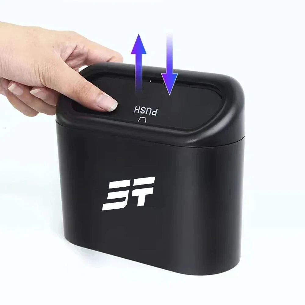 سلة نفايات معلّقة للسيارة