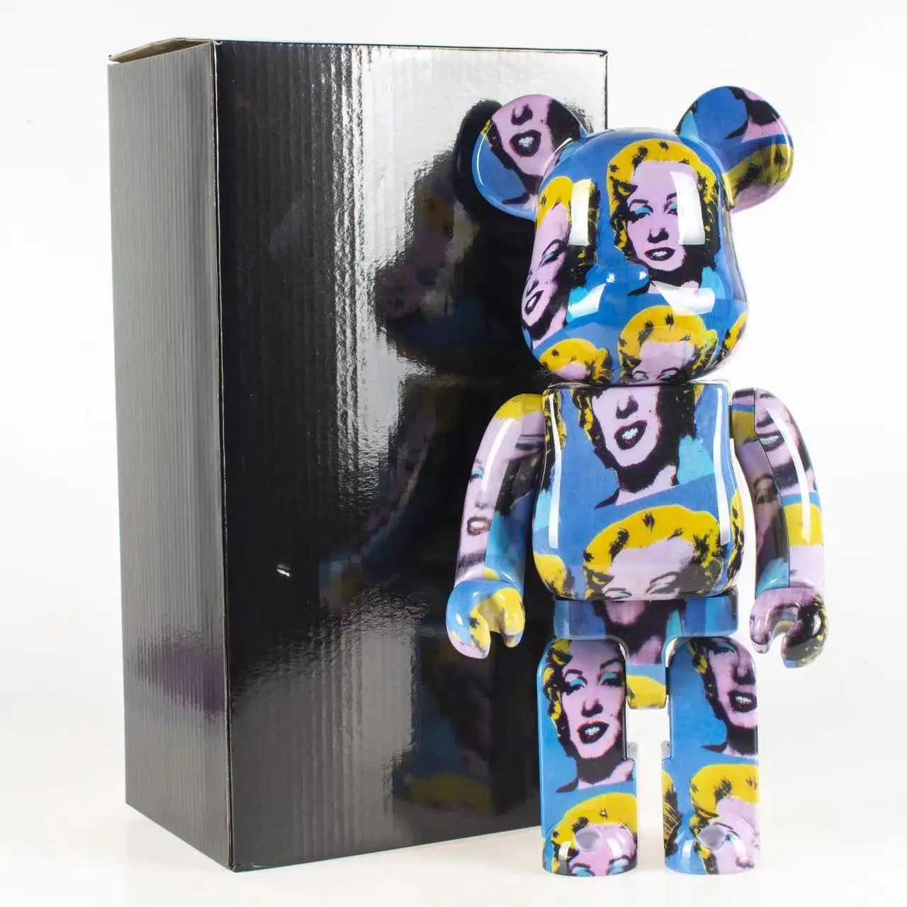 تمثال Bearbrick بحجم 400% (28 سم) – قطعة ديكور فاخرة للمنزل والمكتب