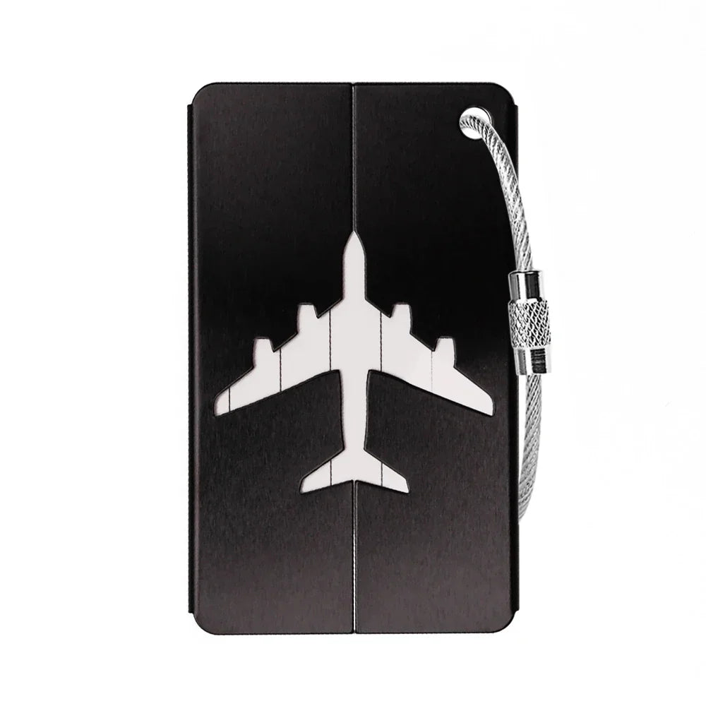 بطاقة تعريف للحقائب من الألمنيوم – أنيقة، متينة، ومناسبة للسفر