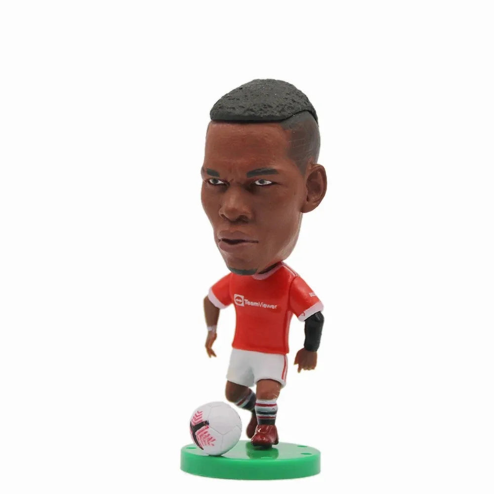 مجسم نجم كرة القدم بالزي الأحمر | ارتفاع 6.5 سم