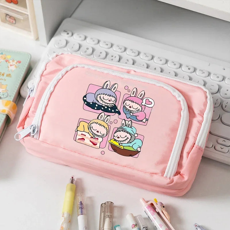 علبة أقلام للأطفال كبيرة السعة – حقيبة تخزين أدوات مكتبية إبداعية مع تصميم مفرّغ للضغط