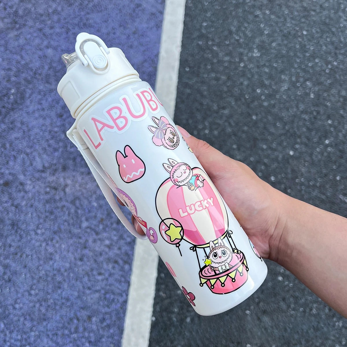 كوب شرب لابوبو للأطفال بغطاء مرن