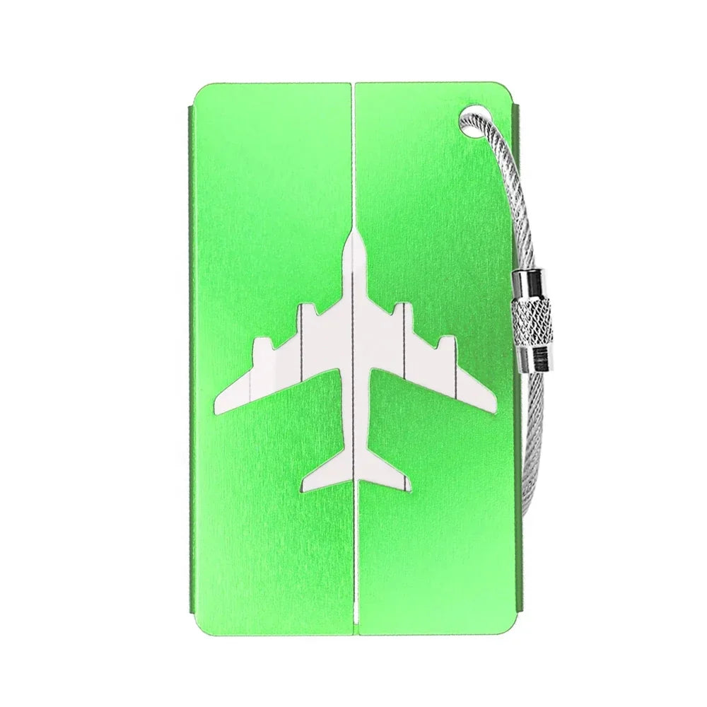 بطاقة تعريف للحقائب من الألمنيوم – أنيقة، متينة، ومناسبة للسفر