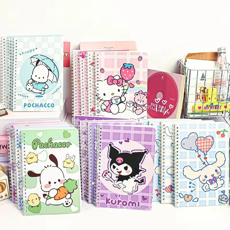 مجموعة 4 دفاتر حلزونية مقاس A5 من سانريو (Hello Kitty، باتشاكّو، سينامورول، كورو مي)