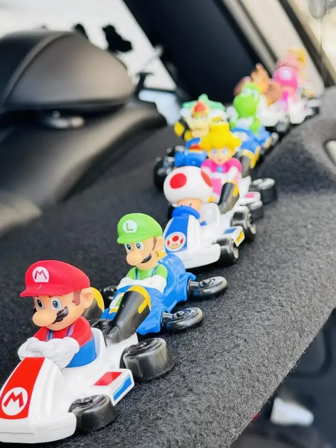 مجسم سيارة ماريو من سلسلة ماكدونالدز، لعبة هابي ميل قابلة للجمع، ديكور مكتبي أو هدية عيد الميلاد.