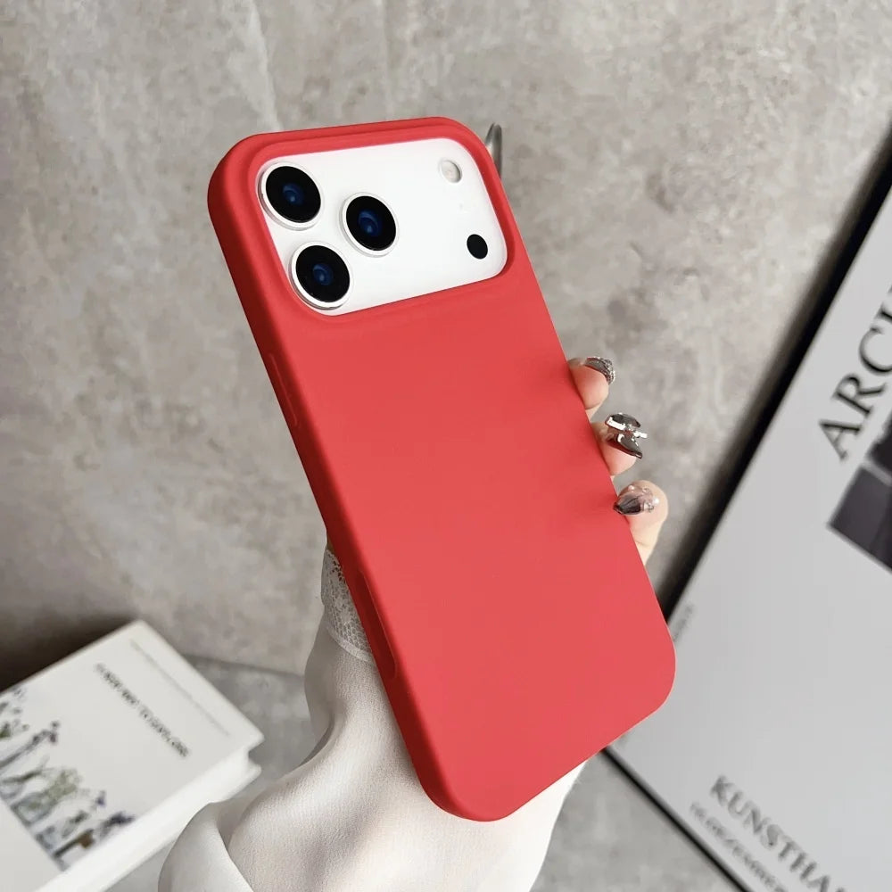 كفر آيفون سيليكون رسمي أصلي – حماية ناعمة بتصميم أنيق ومتين