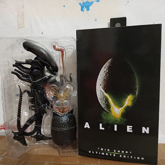 مجسم NECA Big Chap Alien – إصدار الذكرى الـ40 لفيلم Alien | مع بيضة وفيسهاقر (Facehugger)