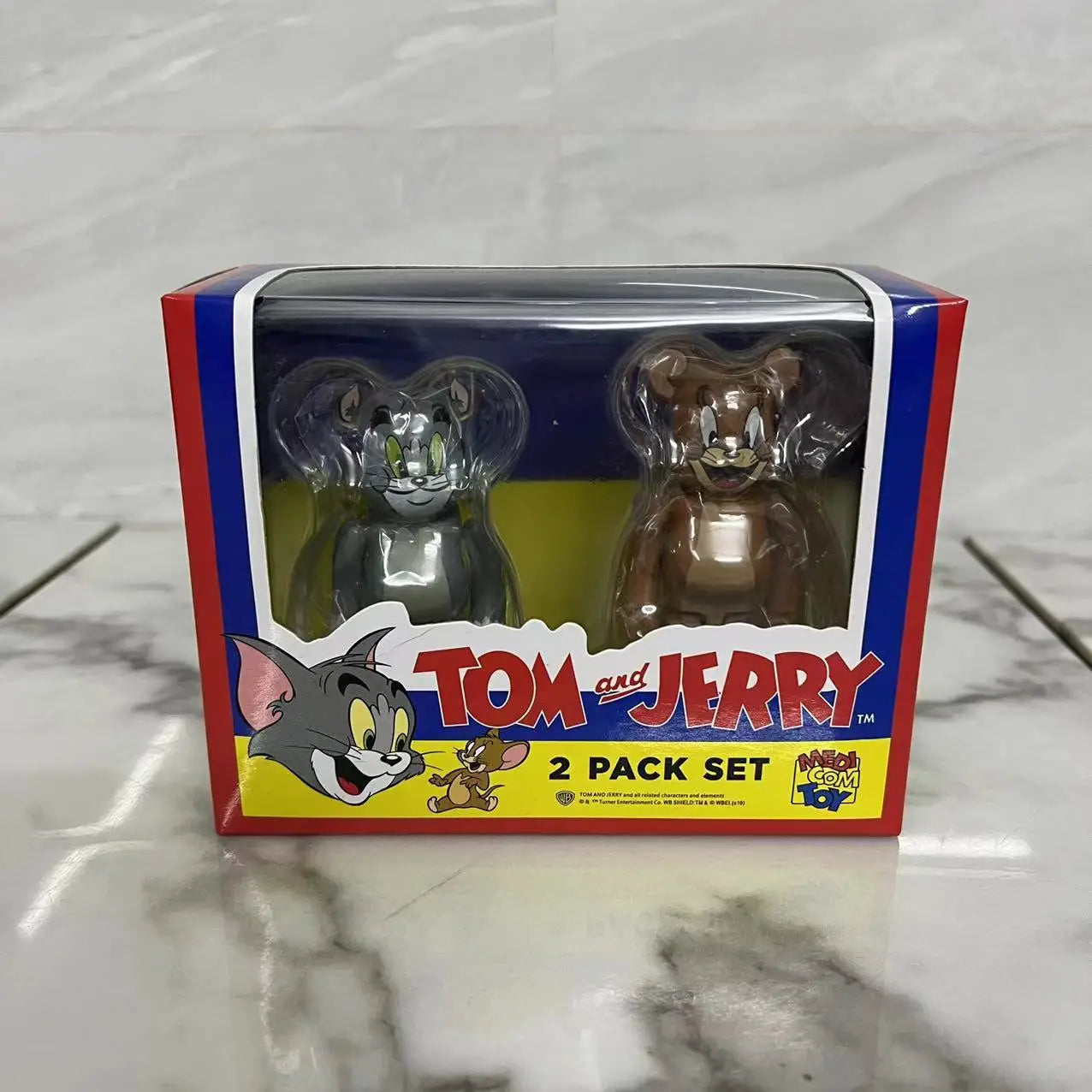 تمثال 400% BEARBRICK – تصميم "توم" و"جيزي" بأسلوب Violent Bear بارتفاع 28 سم