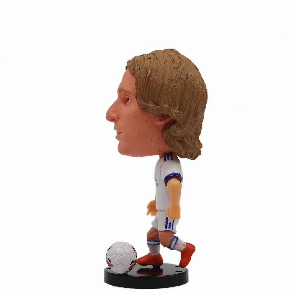 مجسم فينيسيوس جونيور (Vini Jr) – النجم البرازيلي | إصدار 2025 | ارتفاع 2.5 إنش (حوالي 6.5 سم)