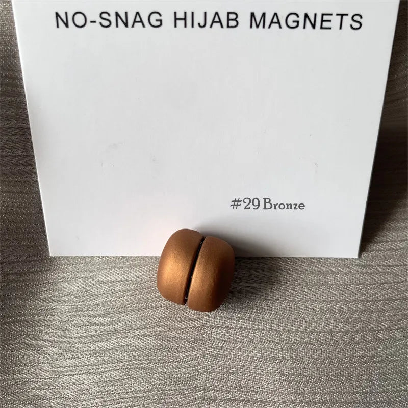 مشبك حجاب مغناطيسي معدني قوي وأنيق – بدون ثقوب | بديل آمن للدبابيس – إكسسوار أنيق للمحجبات