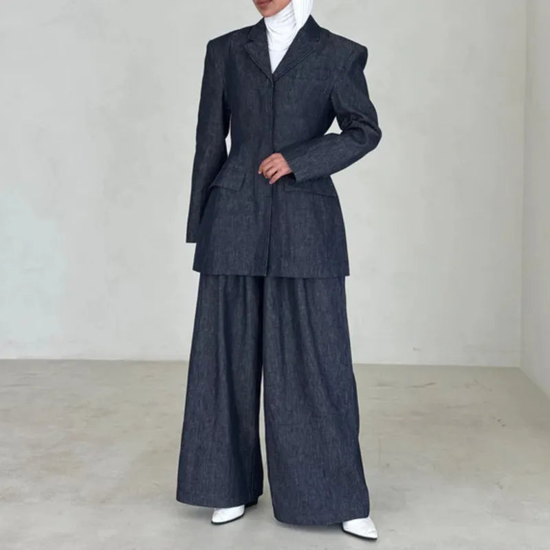 طقم نسائي صيفي بليزر وبنطلون واسع – بكتّان دينم | طقم رسمي كاجوال أنيق – ستايل مكتبي أو طلعة