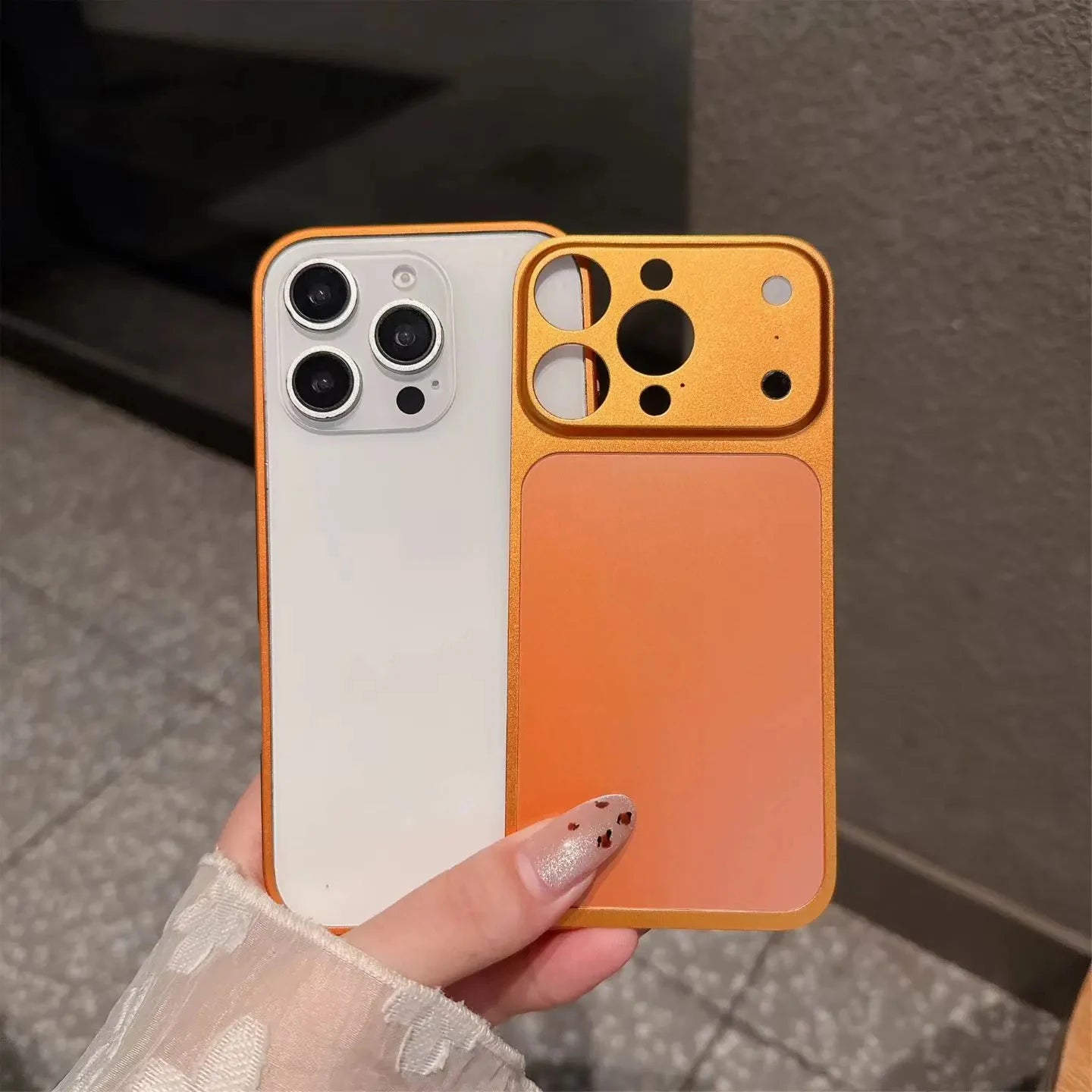 إطار آيفون نحيف من سبائك الألمنيوم باللون الأصلي – حماية خلفية أنيقة مع إمكانية التحويل لتصميم iPhone 17