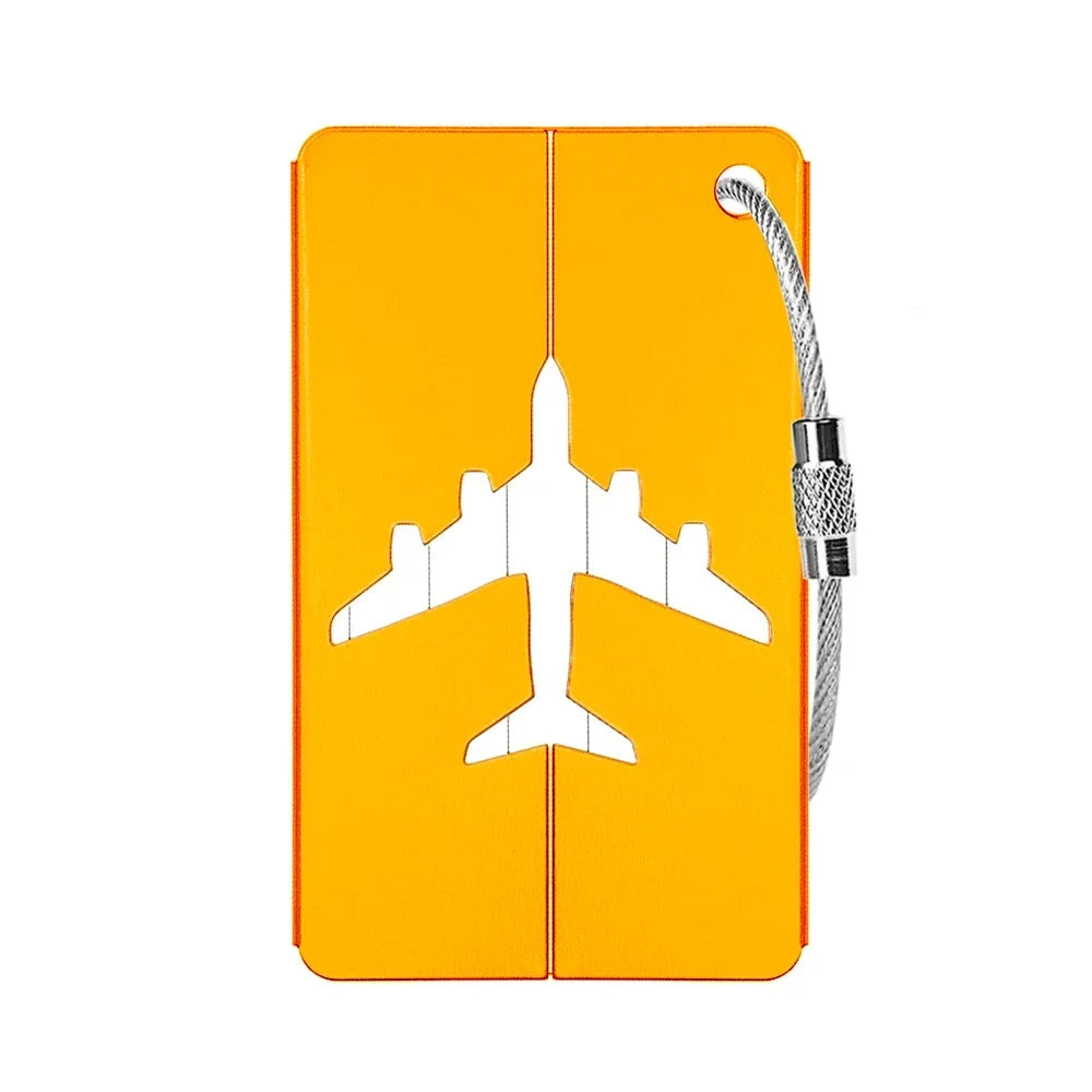 بطاقة تعريف للحقائب من الألمنيوم – أنيقة، متينة، ومناسبة للسفر