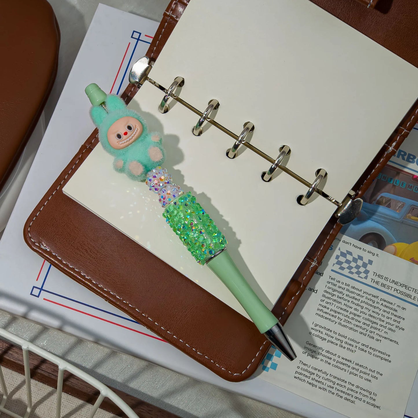 قلم لابوبو بفرو فخم وتصميم كرتوني مجسم مع سلسلة مفاتيح – للكتابة والهدايا