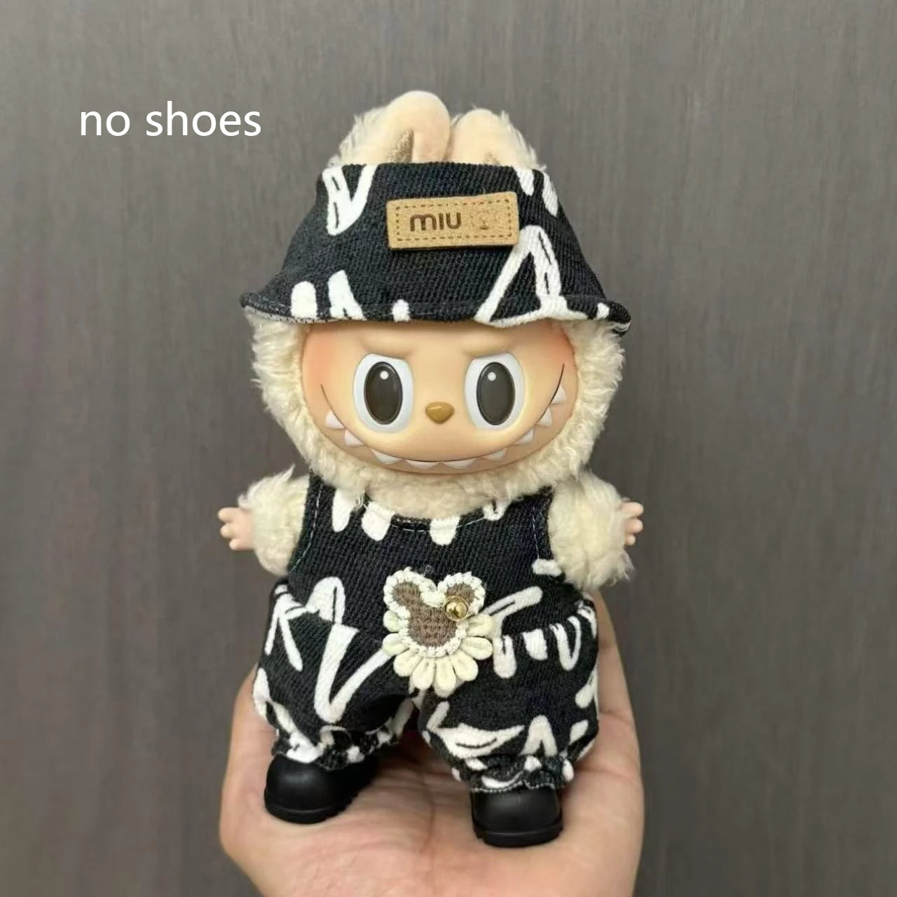 طقم هالوين لابوبو 17 سم – تنورة + أجنحة كيوت | ملابس دمية معلّقة – موضة موسمية لهدايا البنات